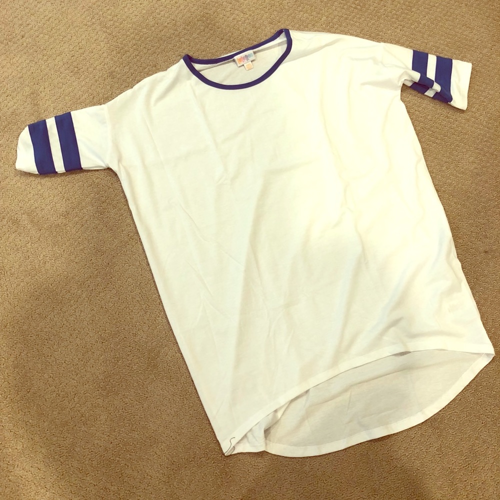 LuLaRoe XXS Irma Tee